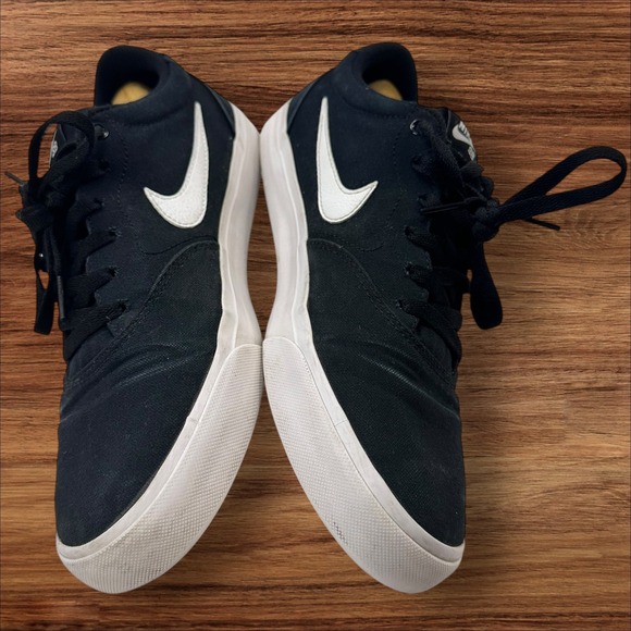 nike sb charge canvas skate shoe